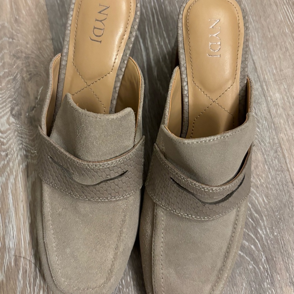 NYDJ Women's Taupe Suede Mules